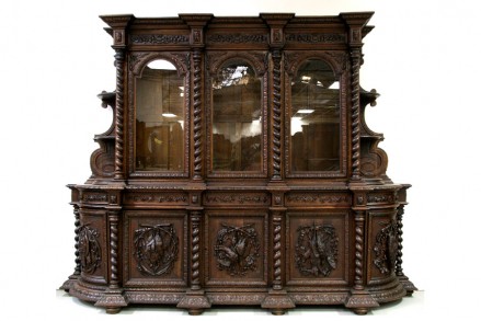 Decorative Inlay and Carving Featured at Kamelot Auction