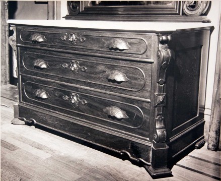 Rare Elijah Galusha Bedroom Furniture Photos