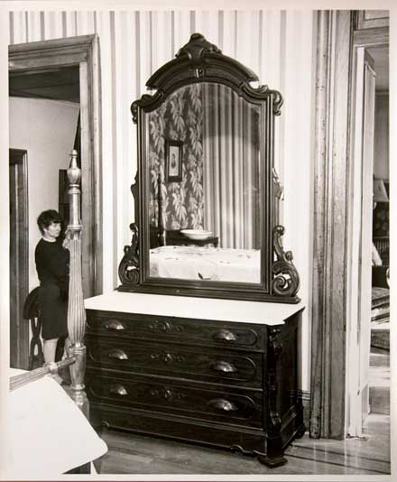 Rare Elijah Galusha Bedroom Furniture Photos
