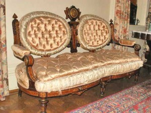 J-Ziegler-Sofa