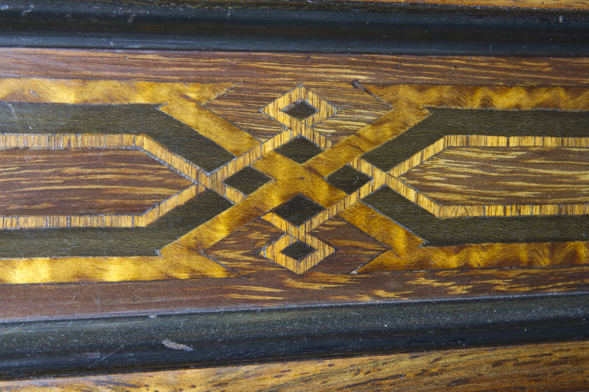 Macro Antiques: John Henry Belter Rosalie