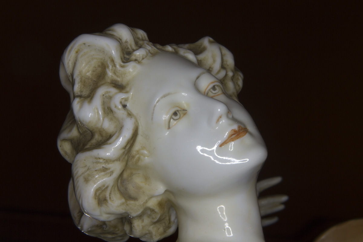Macro Antiques: John Henry Belter Rosalie