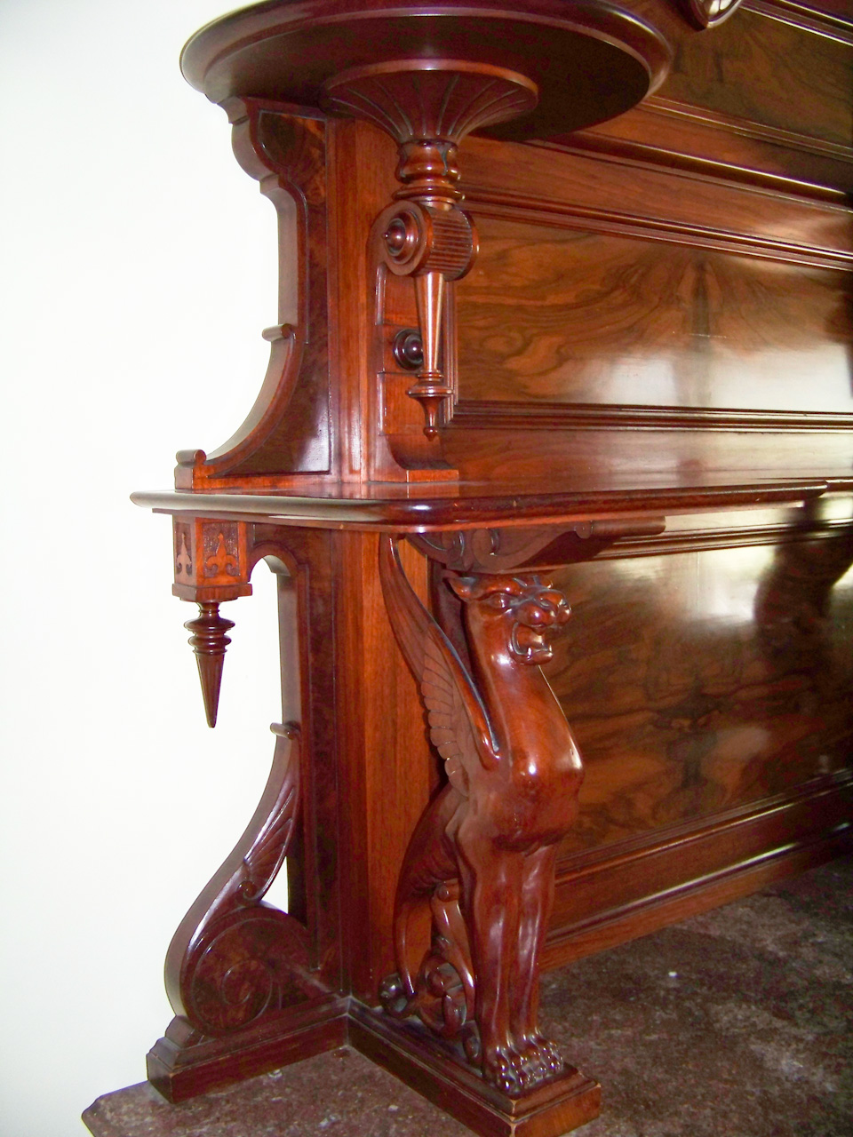 Thomas Brooks Sideboard Stencil Confirms Maker